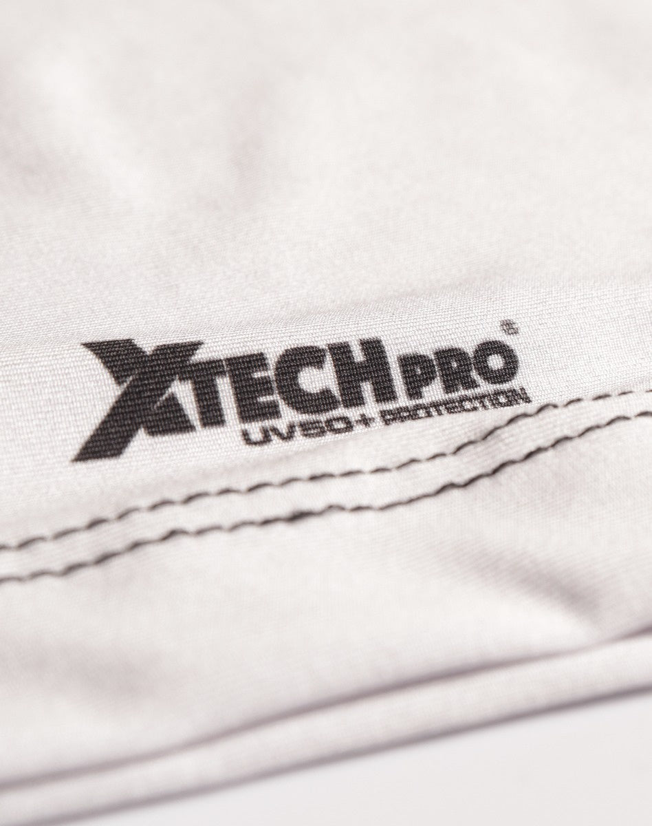 Camisa FusionX Brk Clean Branca e Cinza com Capuz e Proteção UV50+