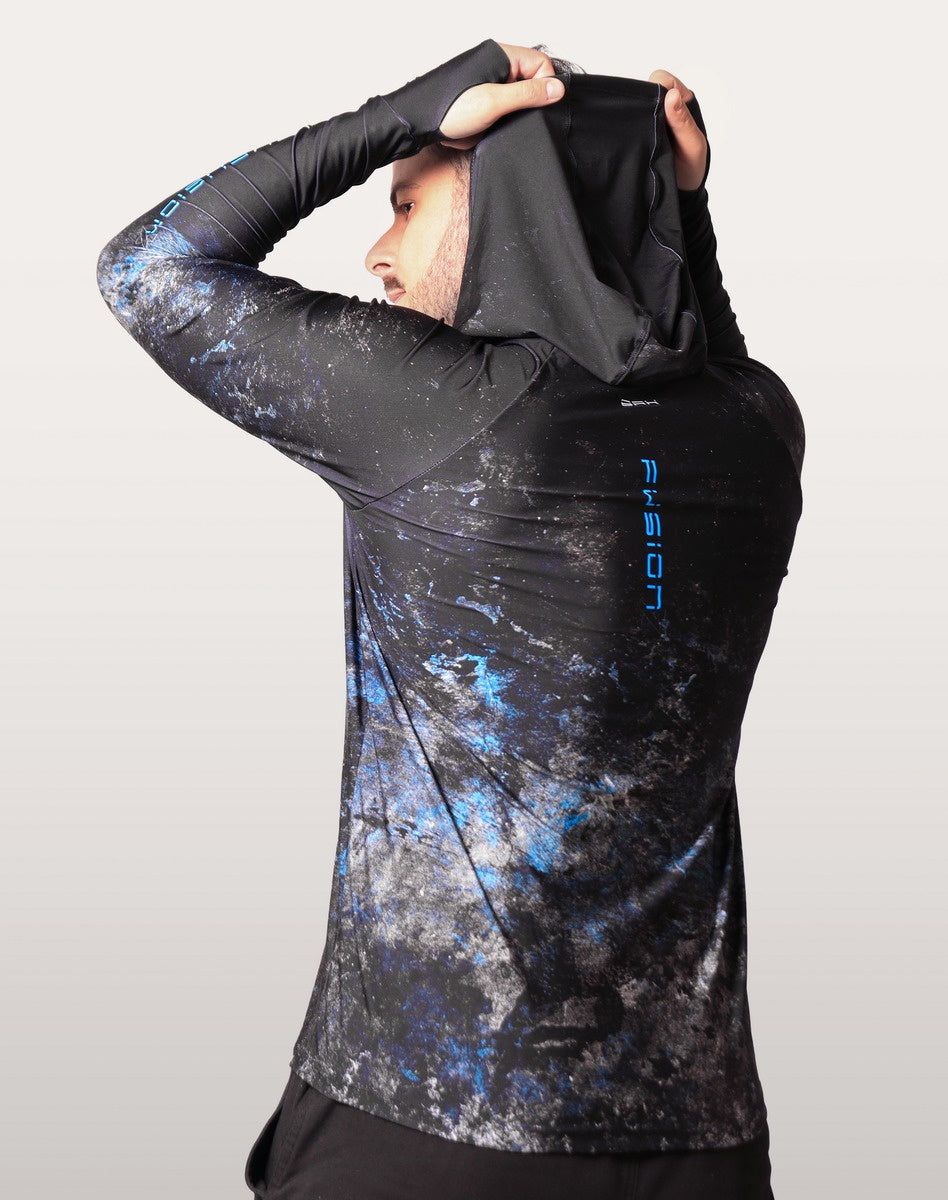 Camisa FusionX Brk Galaxy Preta e Azul com Capuz e Proteção UV50+
