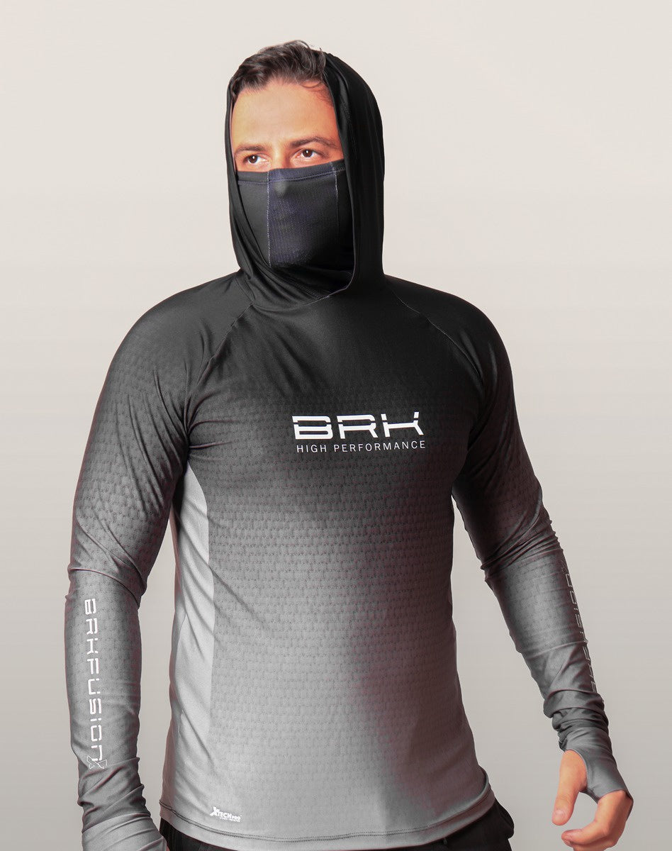 Camisa FusionX Brk Clean Preto Lisa com Capuz e Proteção UV50+