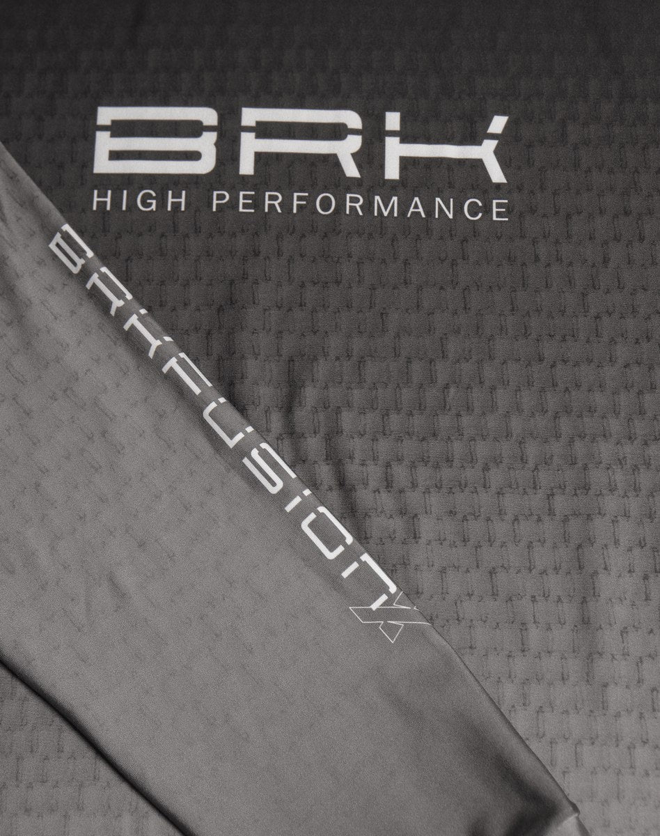 Camisa FusionX Brk Clean Preto Lisa com Capuz e Proteção UV50+